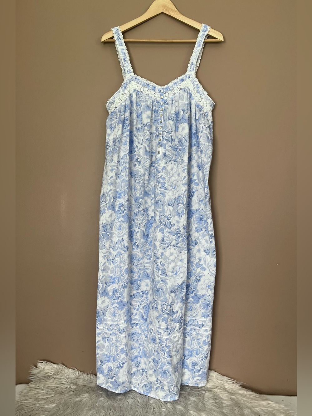 {Eileen West} Sleeveless Long Floral Ballet Nightgown Cotton in Blue - Medium